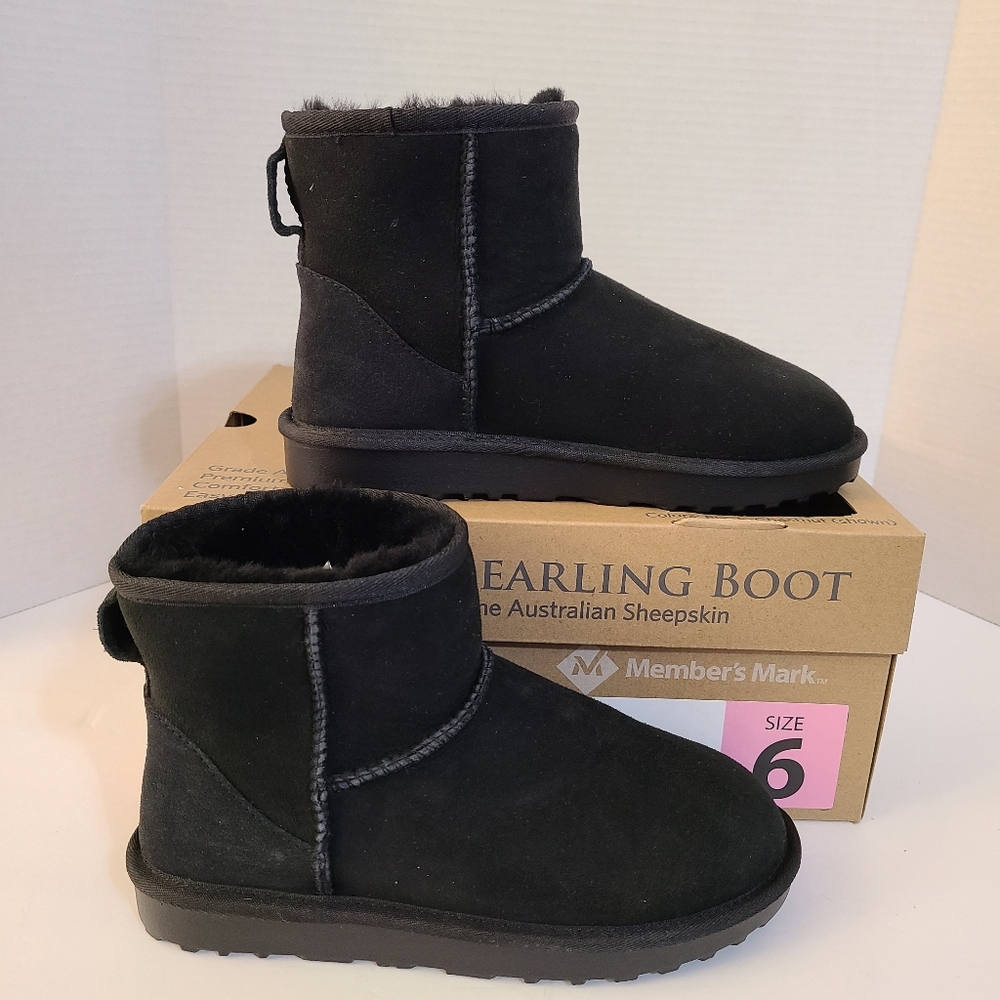 MEMBER'S MARK Ladies Shearling Boots, Size…